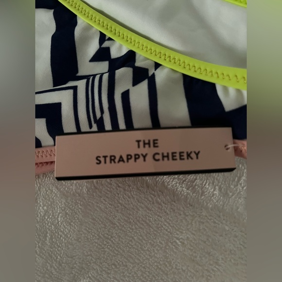 Victoria’s Secret The Strappy Cheeky Bikini Bottom Sz Med Ink Blot Blue White - Picture 3 of 8